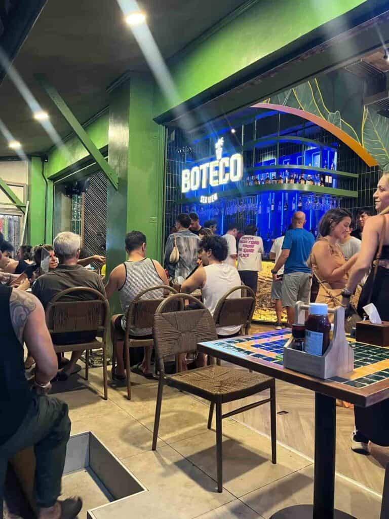 bar e restaurante - Boteco Sea view em Phi Phi