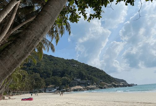 praia de Haad Rin em Koh Phangan