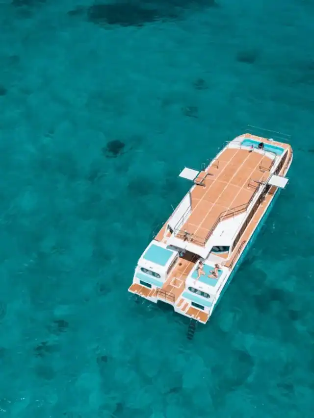 barco de luxo para o passeio de Similan Island